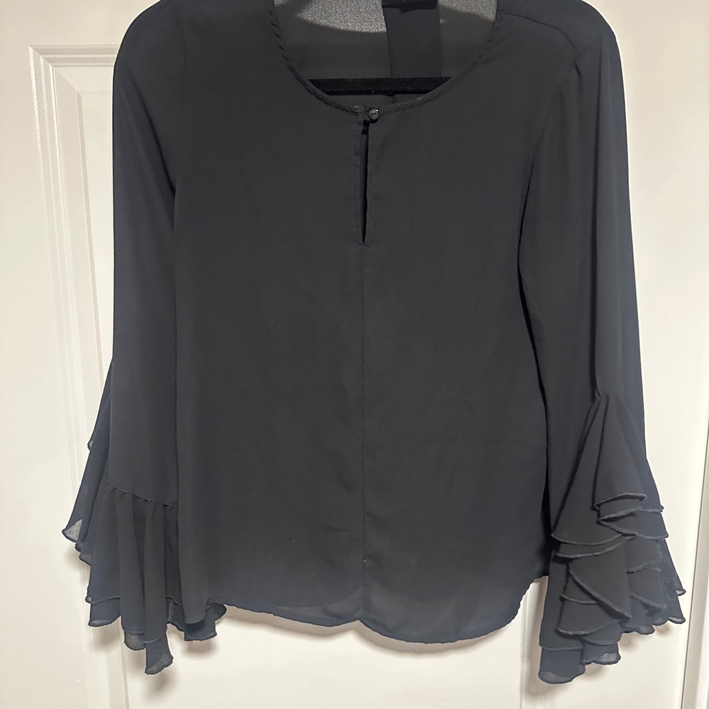 Bobeau Charcoal Ruffle Sleeve Blouse